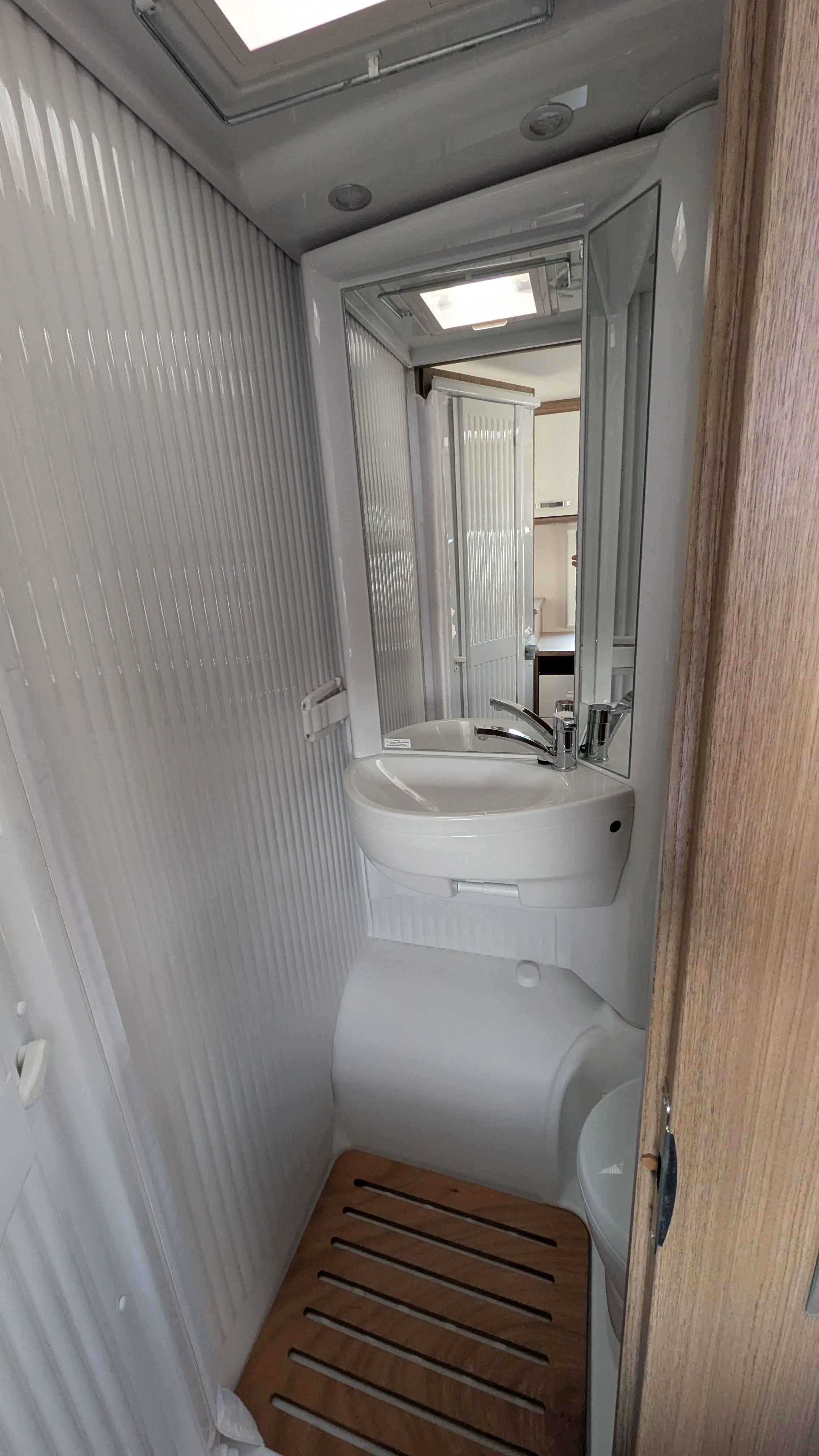 Image CARADO V337 EDITION 15 