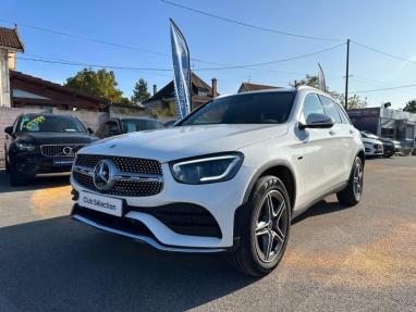 Voir le détail de l'offre de cette MERCEDES-BENZ GLC 300 e 211+122ch AMG Line 4Matic 9G-Tronic Euro6d-T-EVAP-ISC de 2021 en vente à partir de 335.48 €  / mois