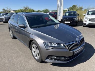 Voir le détail de l'offre de cette SKODA Superb Combi 2.0 TDI 150ch SCR Business DSG7 de 2022 en vente à partir de 351.22 €  / mois