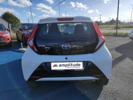 TOYOTA Aygo 1.0 VVT-i 72ch x-play x-app 3p à vendre à Bourges - Image n°6