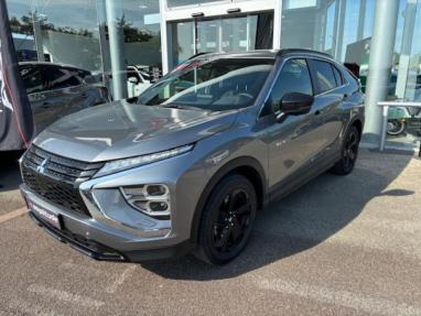 Voir le détail de l'offre de cette MITSUBISHI Eclipse Cross 2.4 MIVEC PHEV 188ch Black Collection 4WD 2023 de 2024 en vente à partir de 34 799 € 