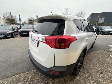 TOYOTA RAV4 124 D-4D Lounge 2WD à vendre à Auxerre - Image n°5