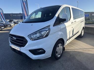 Voir le détail de l'offre de cette FORD Transit Custom Kombi 320 L2H1 2.0 EcoBlue 130 ch mHEV Trend Business 7cv de 2022 en vente à partir de 29 989 € 