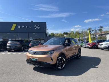 Voir le détail de l'offre de cette OPEL Grandland X Electric 213ch Batterie 73 kWh GS de 2025 en vente à partir de 43 999 € 