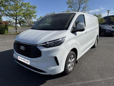 Voir le détail de l'offre de cette FORD Transit Custom Fg 320 L2H1 2.0 EcoBlue 150ch Limited de 2025 en vente à partir de 38 999 € 