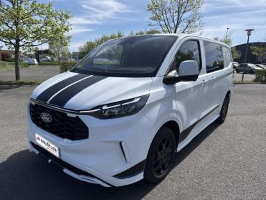 Voir le détail de l'offre de cette FORD Transit Custom Fg 320 L1H1 2.0 EcoBlue 170ch Cabine Approfondie Sport BVA8 de 2025 en vente à partir de 52 999 € 