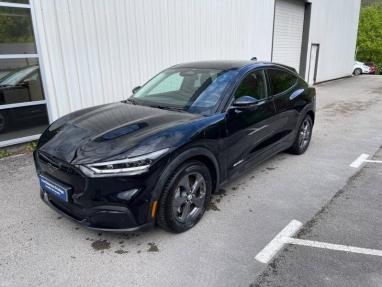 Voir le détail de l'offre de cette FORD Mustang Mach-E 294ch Extended Range 99kWh 7cv de 2023 en vente à partir de 34 999 € 