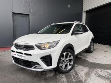 Voir le détail de l'offre de cette KIA Stonic 1.0 T-GDi 100ch GT Line DCT7 de 2023 en vente à partir de 20 499 € 